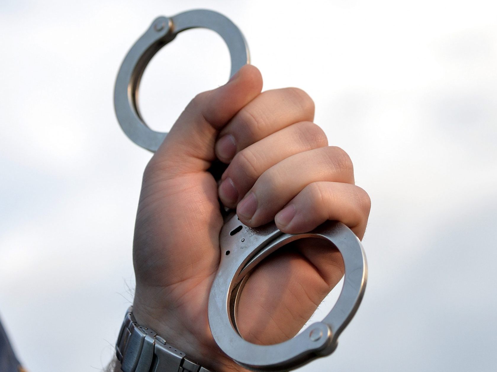 Die Polizei nahm den 36-Jährigen fest. Die Polizei nahm den 36-Jährigen fest.