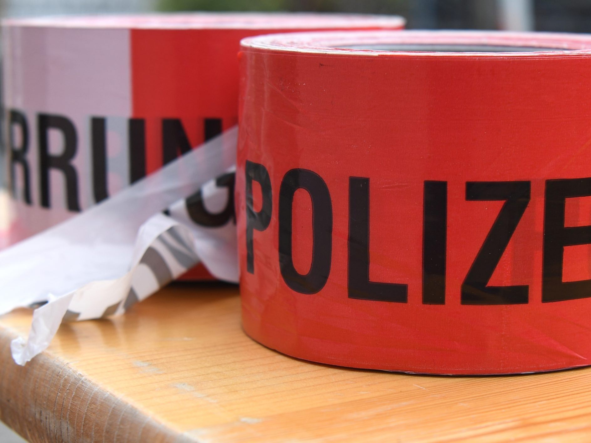 In der Steiermark ist eine Frau tot in einer Wohnung gefunden worden.