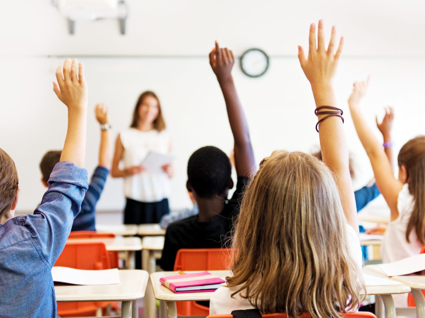Die NEOS fordern ein neues verpflichtendes Schulfach.