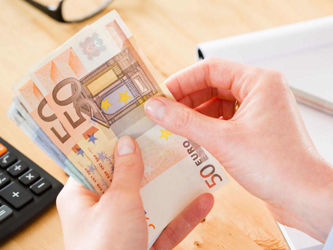 Laut Eurostat ist das Netto-Medianeinkommen in Österreich 2022 gestiegen.