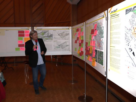 Ihre Meinung ist gefragt beim 2. Bevölkerungsworkshop zum Straßen- und Wegekonzept Ihre Meinung ist gefragt beim 2. Bevölkerungsworkshop zum Straßen- und Wegekonzept