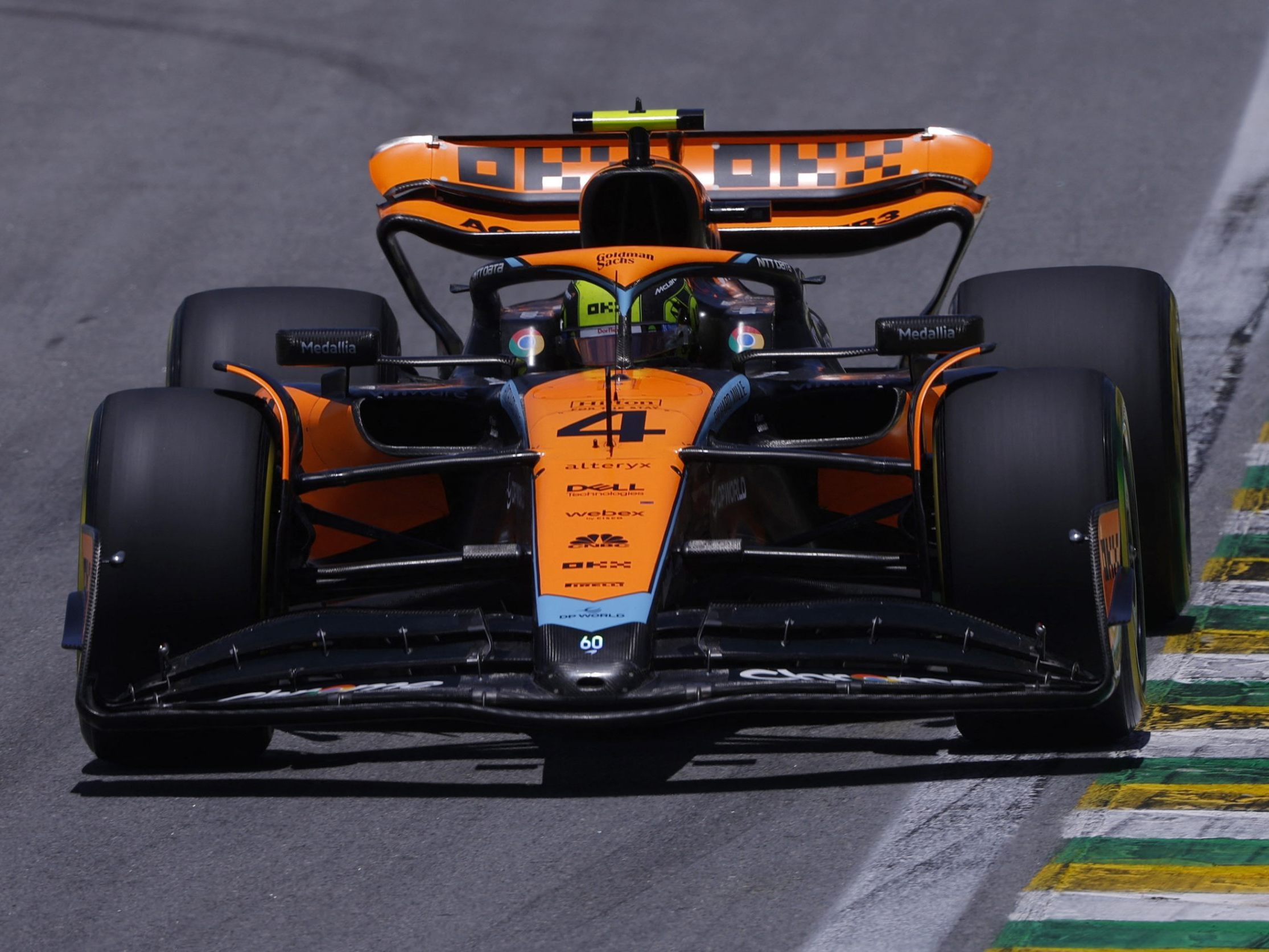 Lando Norris erfreute seine brasilianischen Fans mit einer Pole Position für das Sprintrennen. Lando Norris erfreute seine brasilianischen Fans mit einer Pole Position für das Sprintrennen.