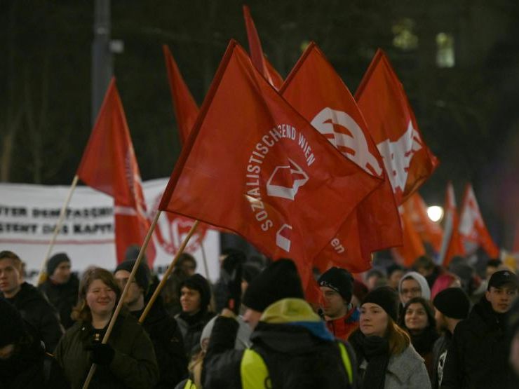 Die Sozialistische Jugend Wien löst die SJ Alsergrund auf.