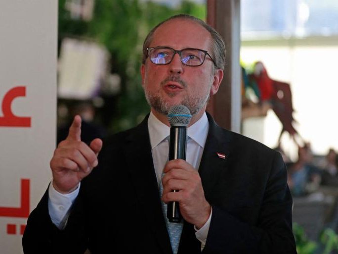 Außenminister Alexander Schallenberg (ÖVP) ist der Meinung, dass eine komplette Waffenruhe die Hamas stärken würde. Außenminister Alexander Schallenberg (ÖVP) ist der Meinung, dass eine komplette Waffenruhe die Hamas stärken würde.