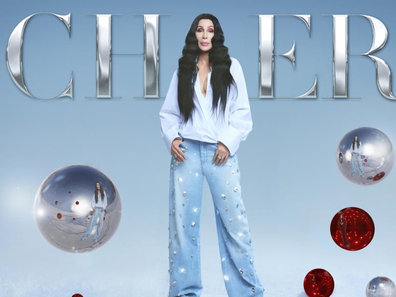 Cher bringt erstmals ein Weihnachtsalbum heraus.