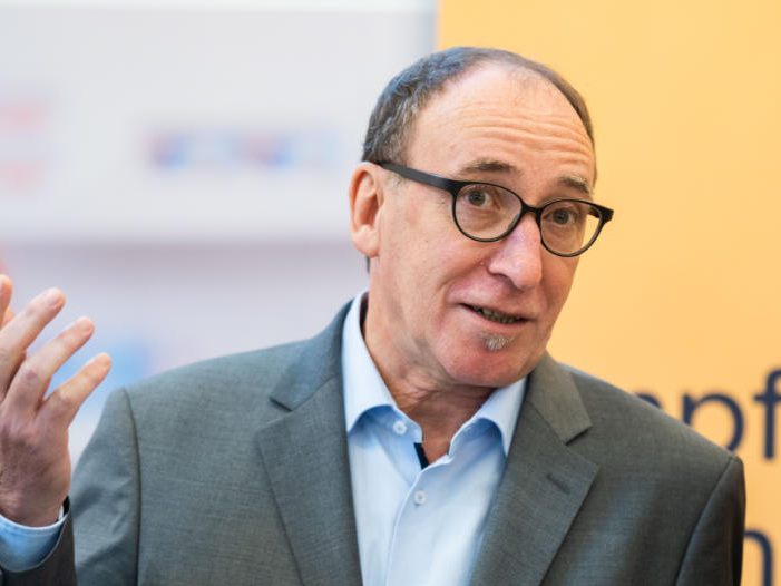 Gesundheitsminister Johannes Rauch (Grüne) hält trotz Kritik von der Ärztekammer an der Gesundheitsreform fest. Gesundheitsminister Johannes Rauch (Grüne) hält trotz Kritik von der Ärztekammer an der Gesundheitsreform fest.
