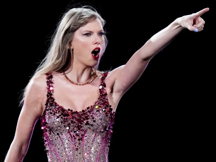 Superstar Taylor Swift. Superstar Taylor Swift.