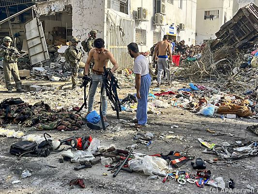 Berichte über Zerstörung des Kamal Adwan Krankenhauses mit Bulldozern Berichte über Zerstörung des Kamal Adwan Krankenhauses mit Bulldozern