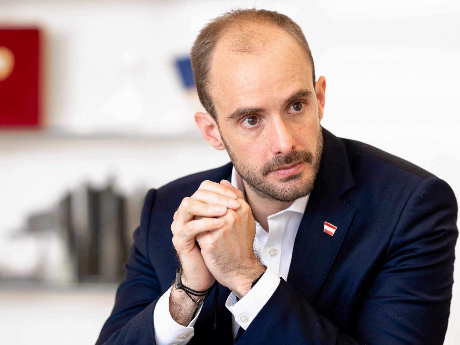 Staatssekretär Florian Tursky spricht sich gegen die Abschaffung der Pendlerpauschale aus.