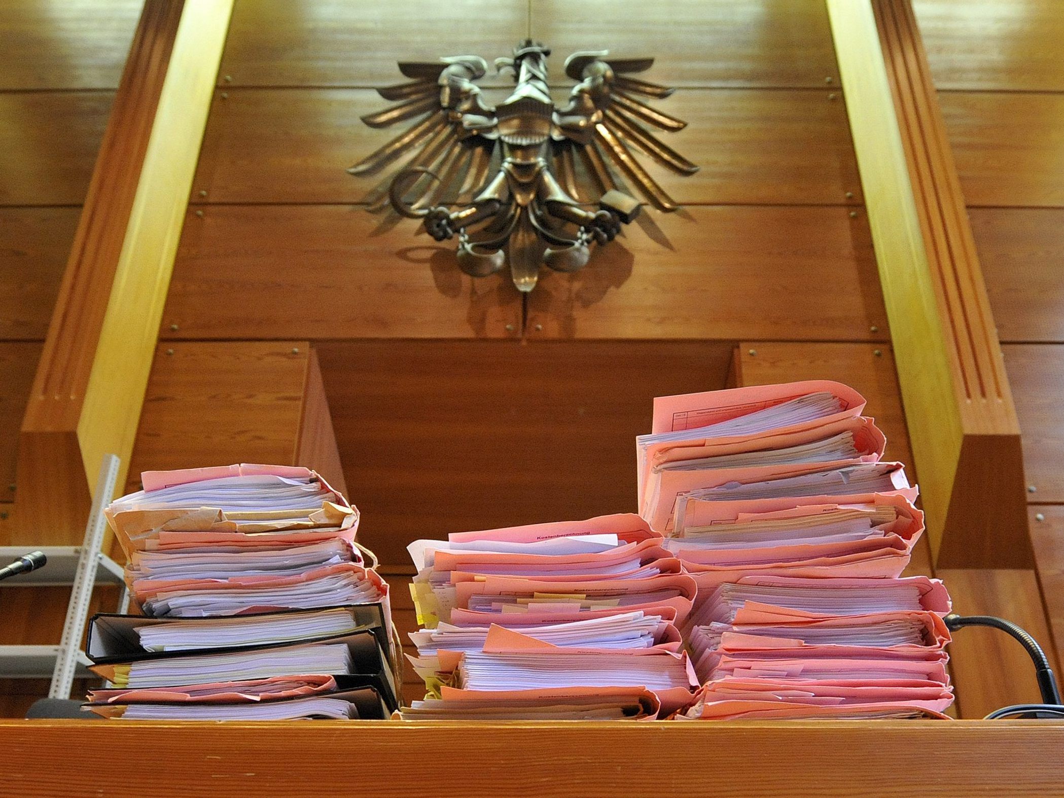 Beim Testament einer 95-jährigen Wienerin soll nicht alles mit rechten Dingen zugegangen sein.