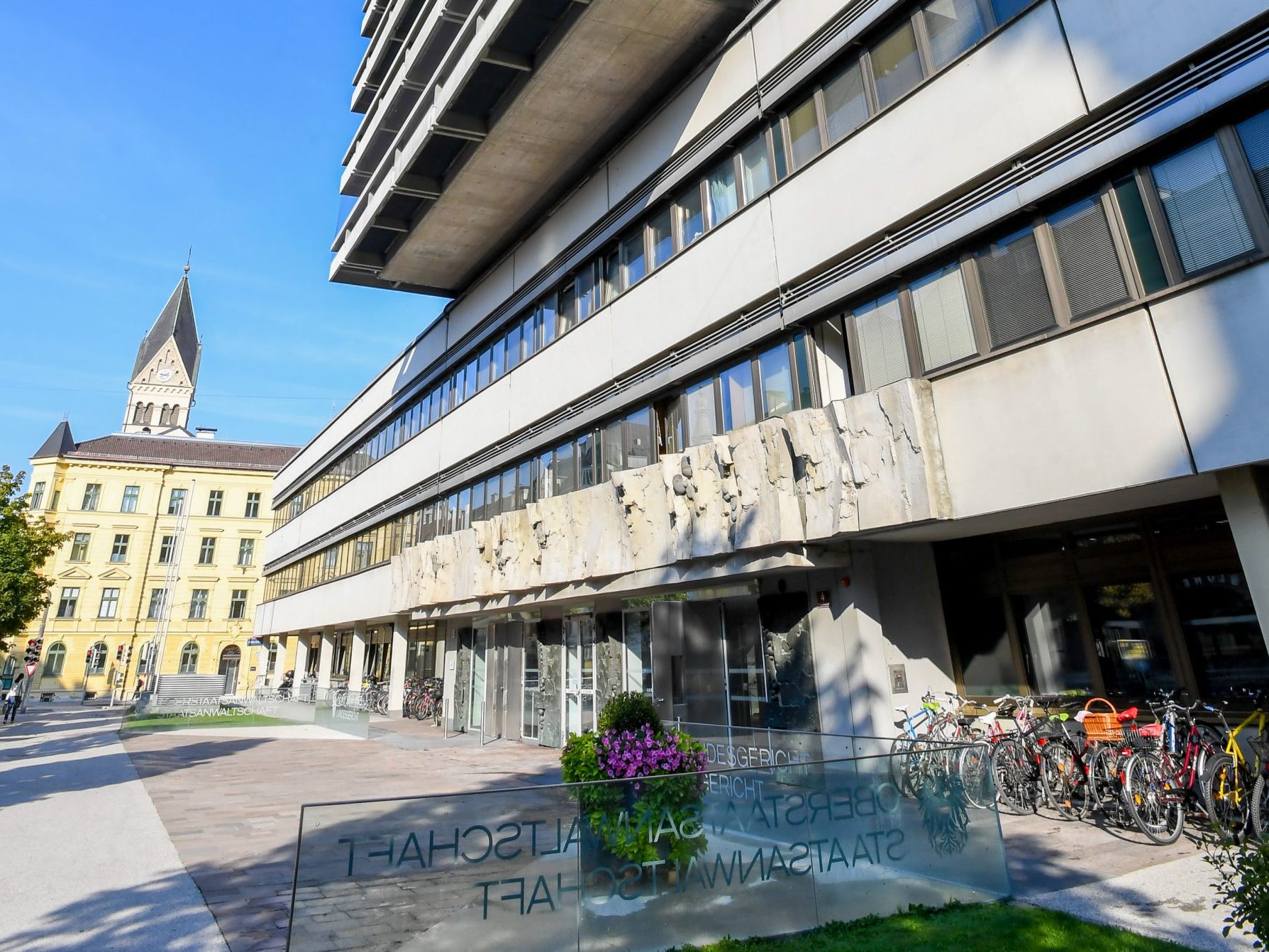Das Landesgericht Innsbruck hat die U-Haft verlängert. Das Landesgericht Innsbruck hat die U-Haft verlängert.