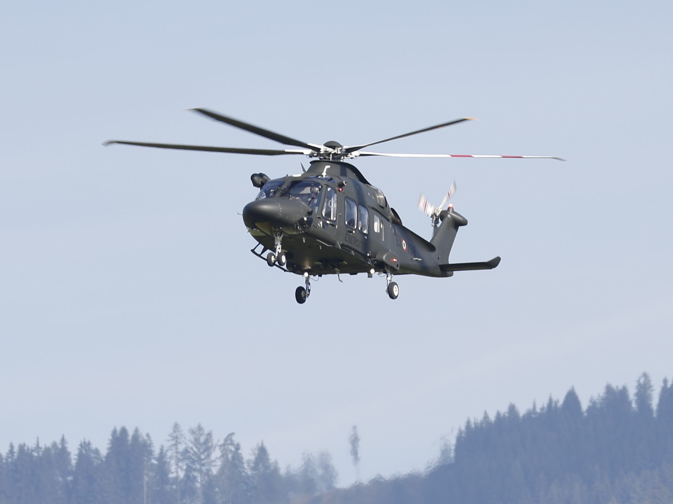 Die Bundesheer-Piloten erhielten die Lizenzen für die neuen "Leonardo"-Hubschrauber. Die Bundesheer-Piloten erhielten die Lizenzen für die neuen "Leonardo"-Hubschrauber.