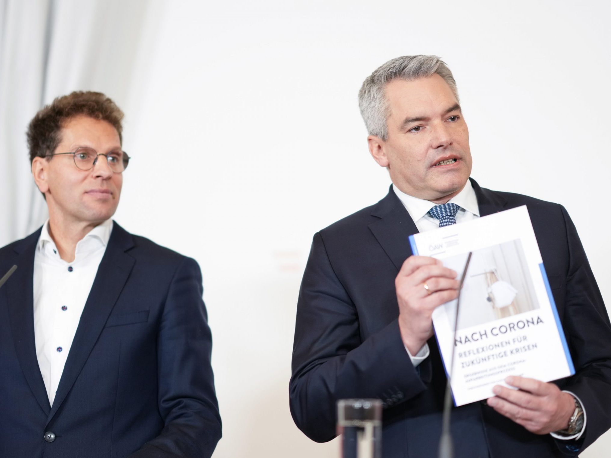 Die Regierung schließt Aufarbeitung der Corona-Pandemie ab. Die Regierung schließt Aufarbeitung der Corona-Pandemie ab.
