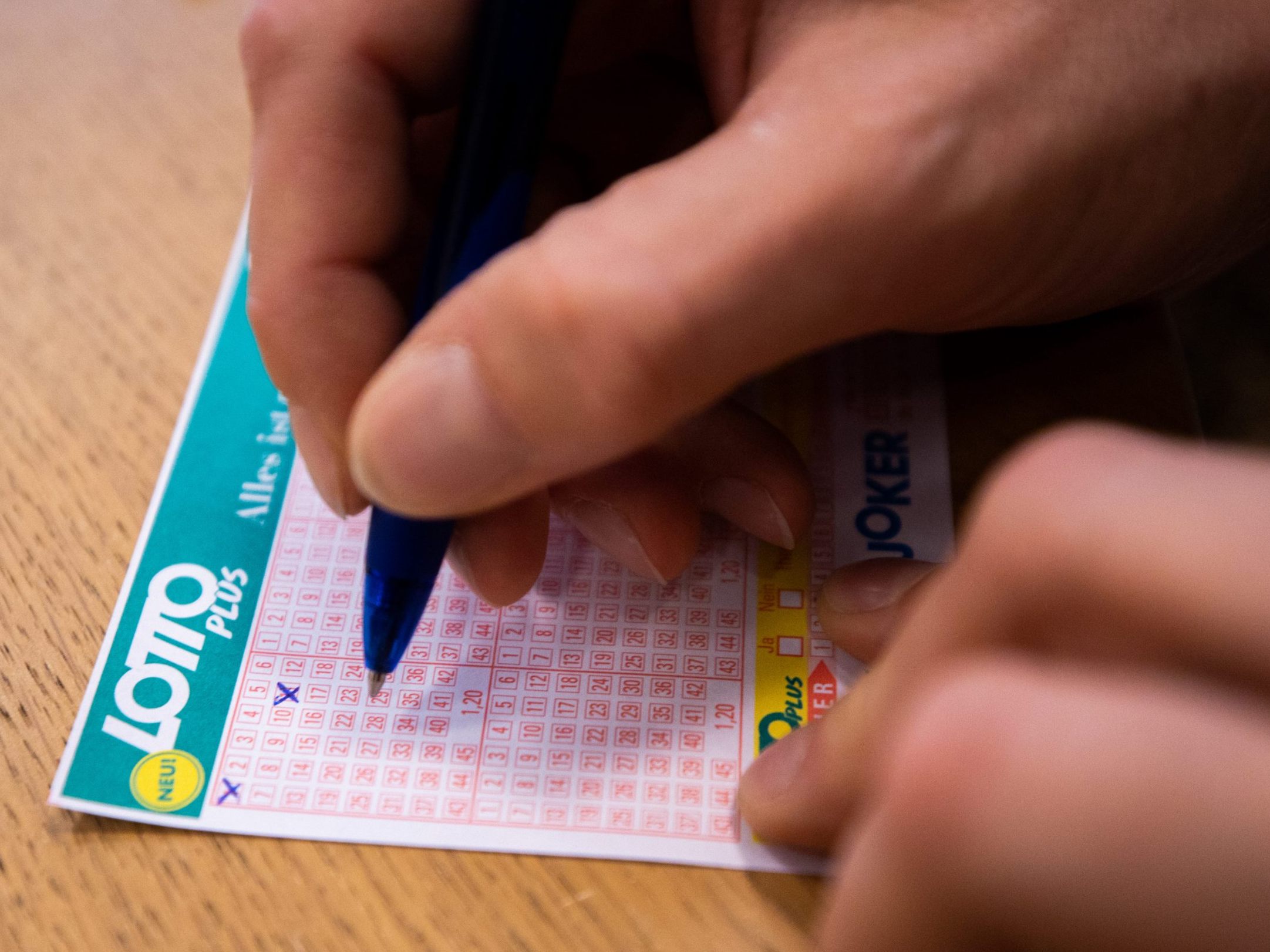 Bei der Lotto-Ziehung am Mittwoch warten 3,5 Millionen Euro auf einen Gewinner. Bei der Lotto-Ziehung am Mittwoch warten 3,5 Millionen Euro auf einen Gewinner.