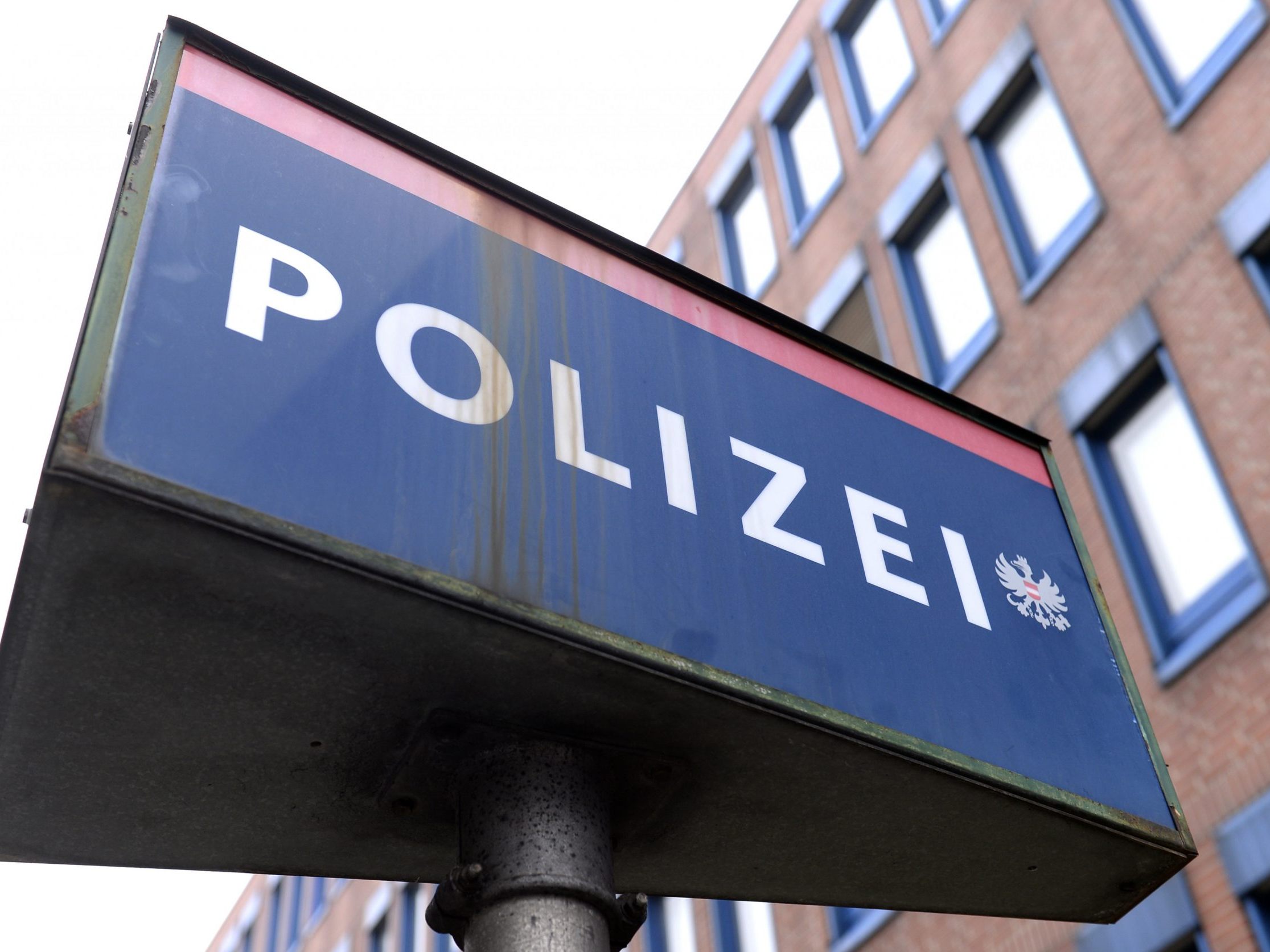Festnahme in Wiener Polizeiinspektion.
