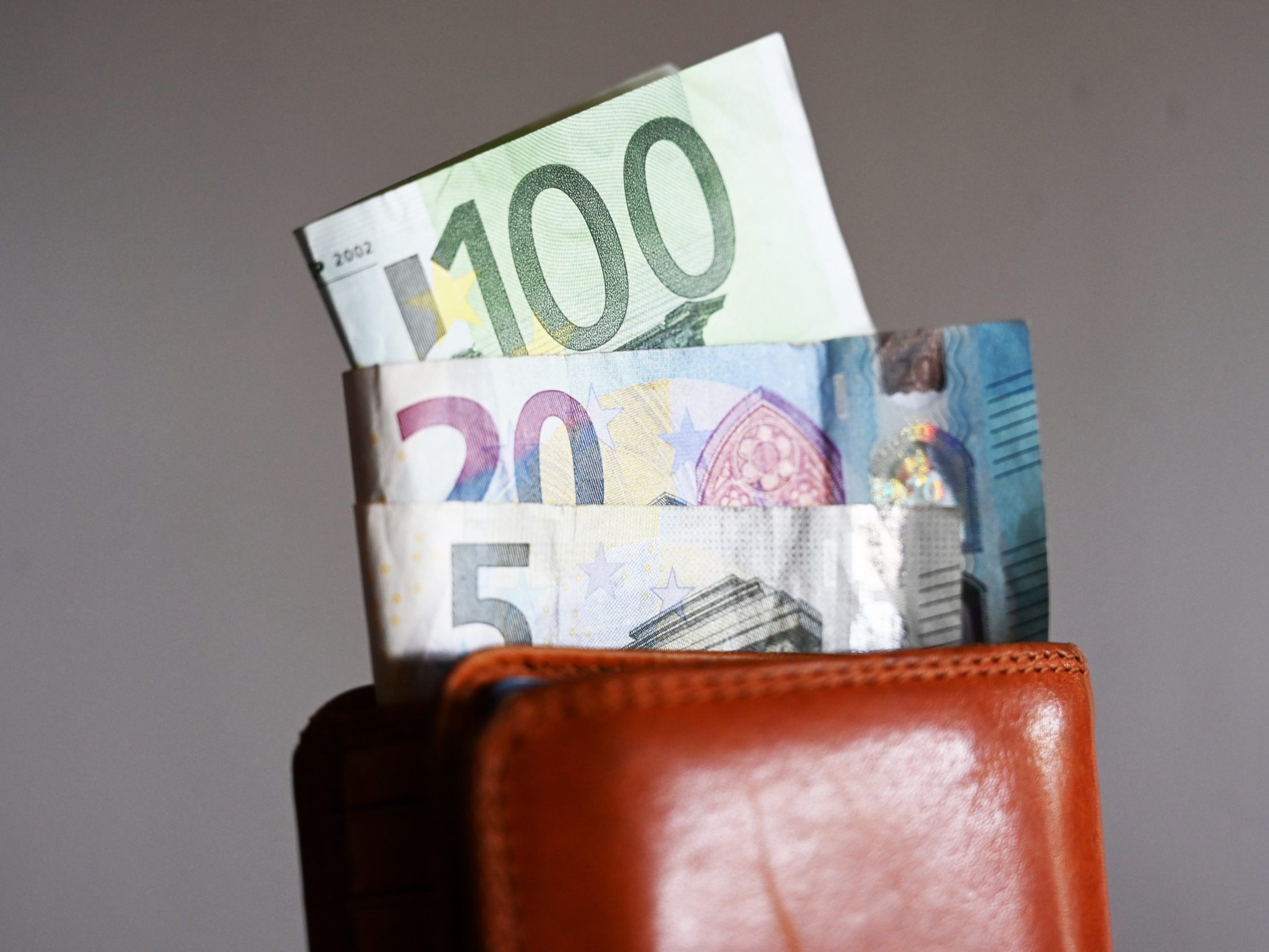 Die Gehälter in der Telekom-Branche steigen um vier Prozent.