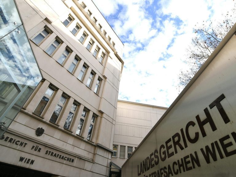 Der Stalker wurde zu 18 Monaten teilbedingter Haft verurteilt.
