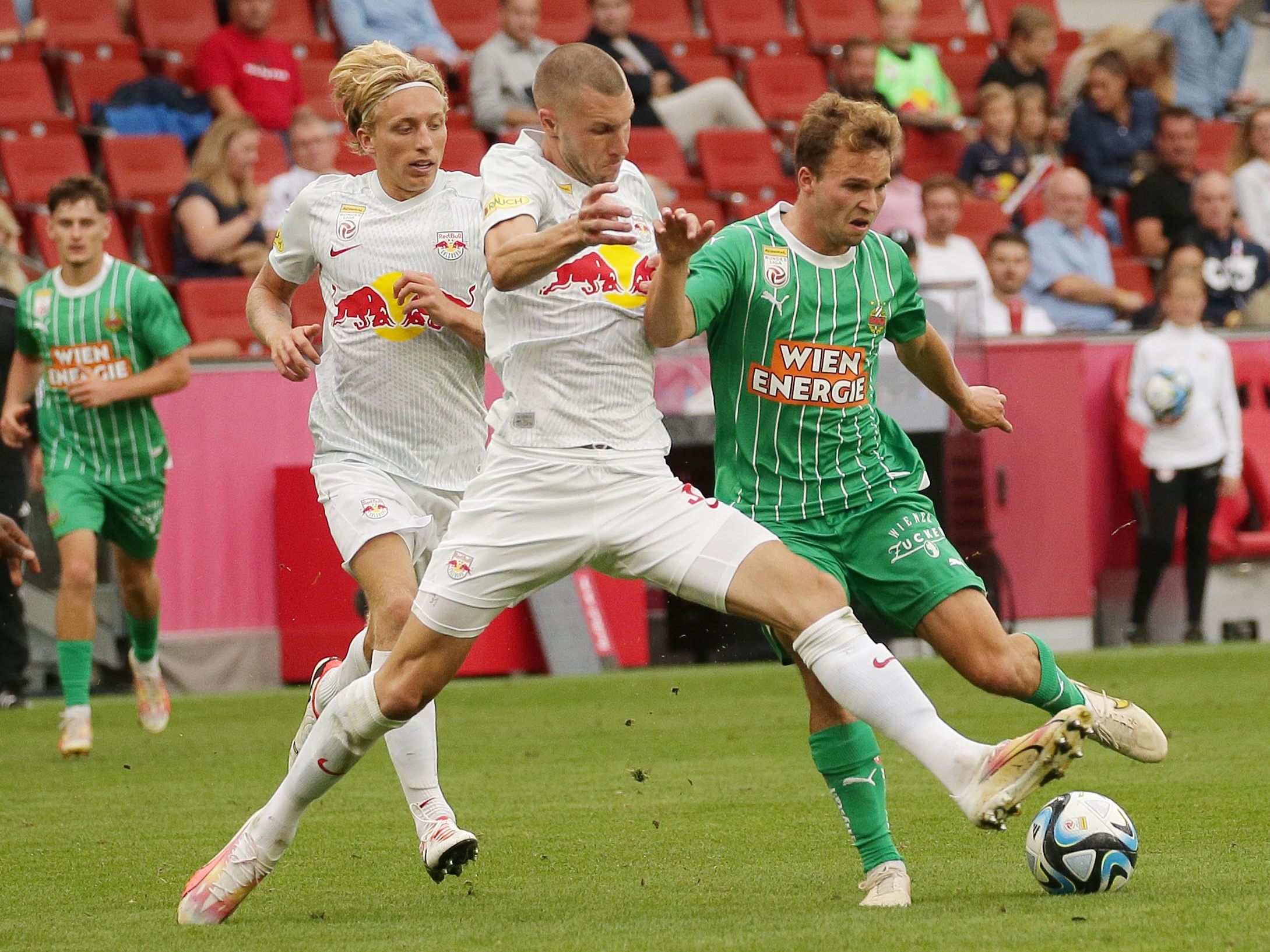 Rapid fordert Salzburg in Wien. Rapid fordert Salzburg in Wien.