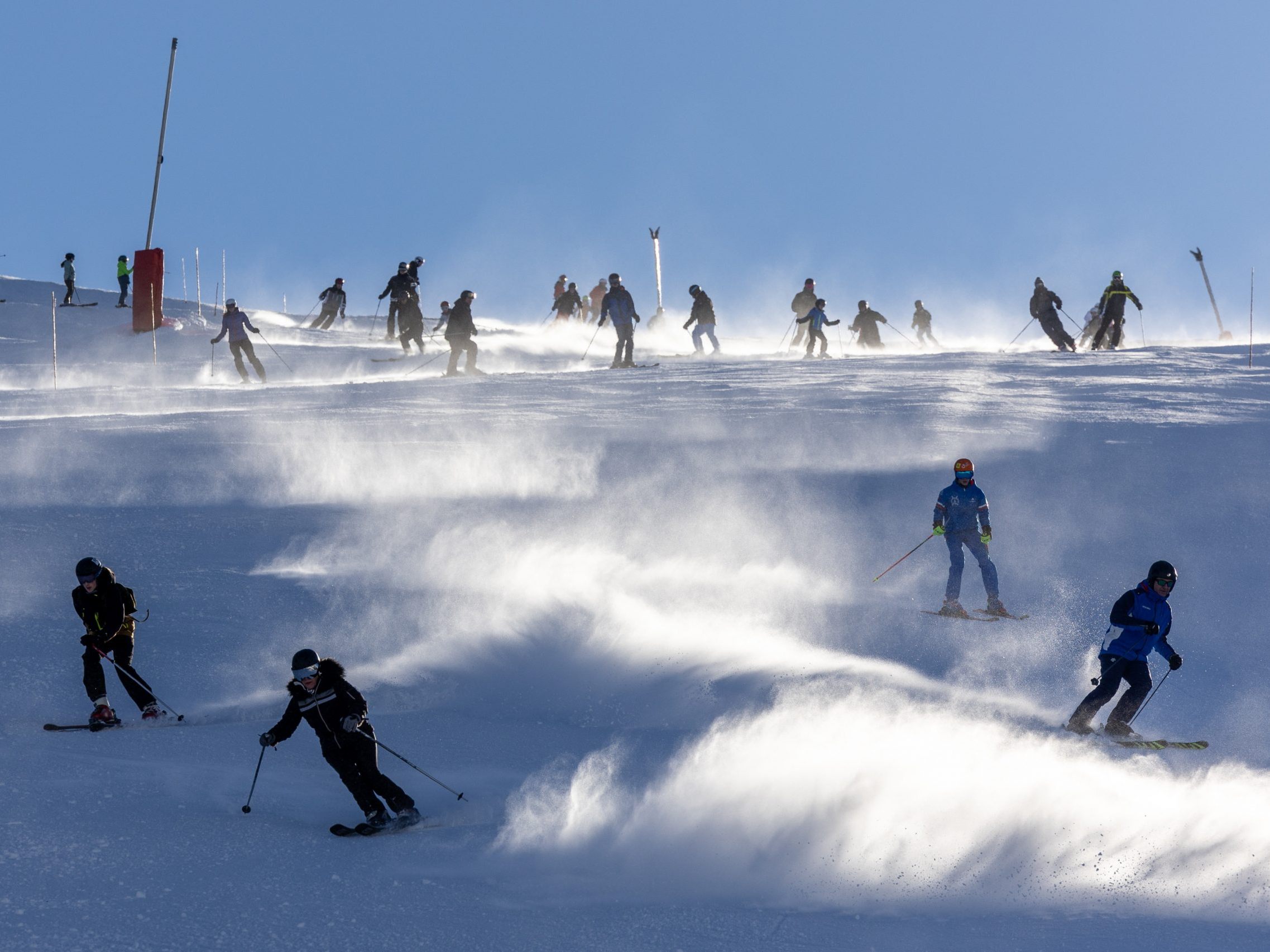 Die Kosten sind das Hauptargument gegen Skifahren.