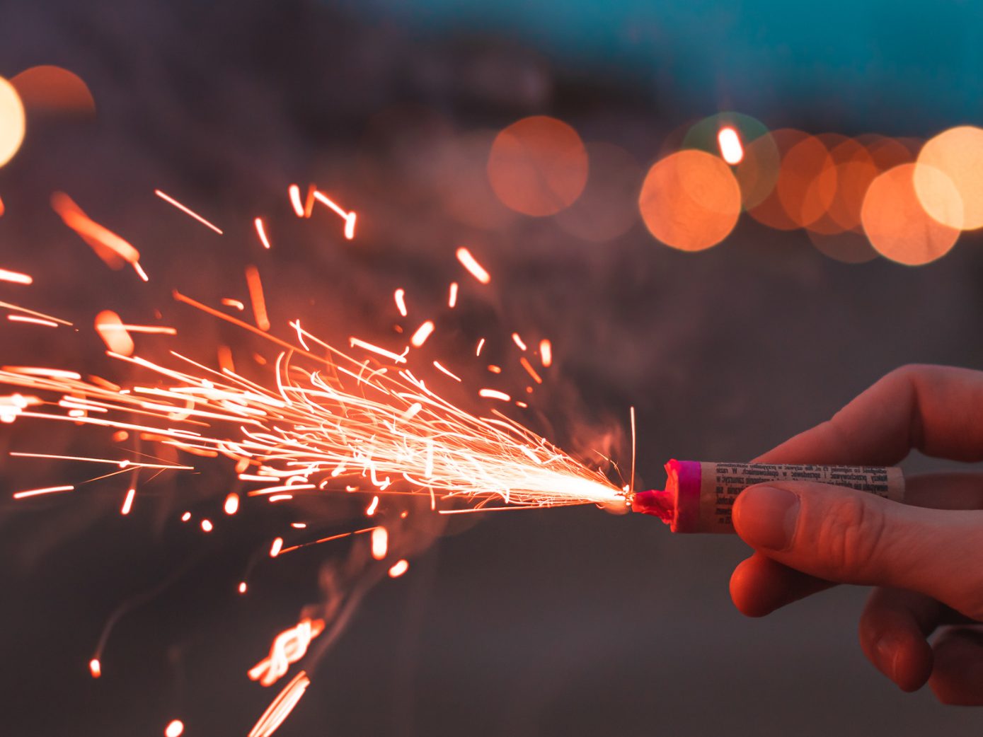 Der NÖ Pyrotechnikhandel wirbt für seine Produkte.