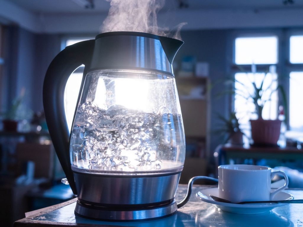 Restwasser im Wasserkocher wieder verwenden oder VIENNA.AT