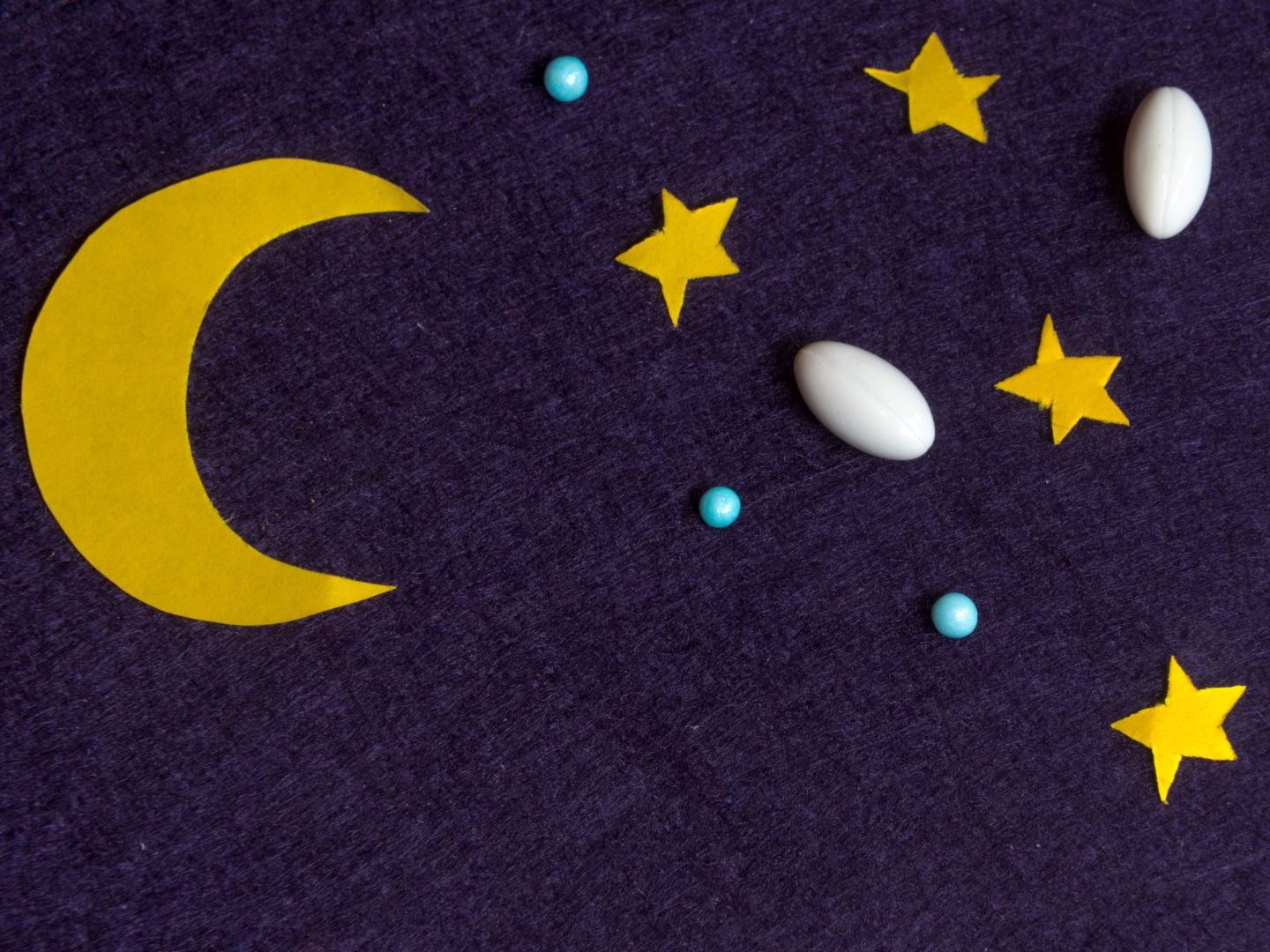 Kinderärzte warnen davor, Kindern ohne Rücksprache Melatonin zu verabreichen.