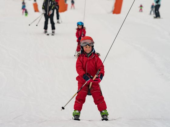 Skifahren, Winterwandern oder Rodeln - hier finden alle den perfekten Winterspaß.