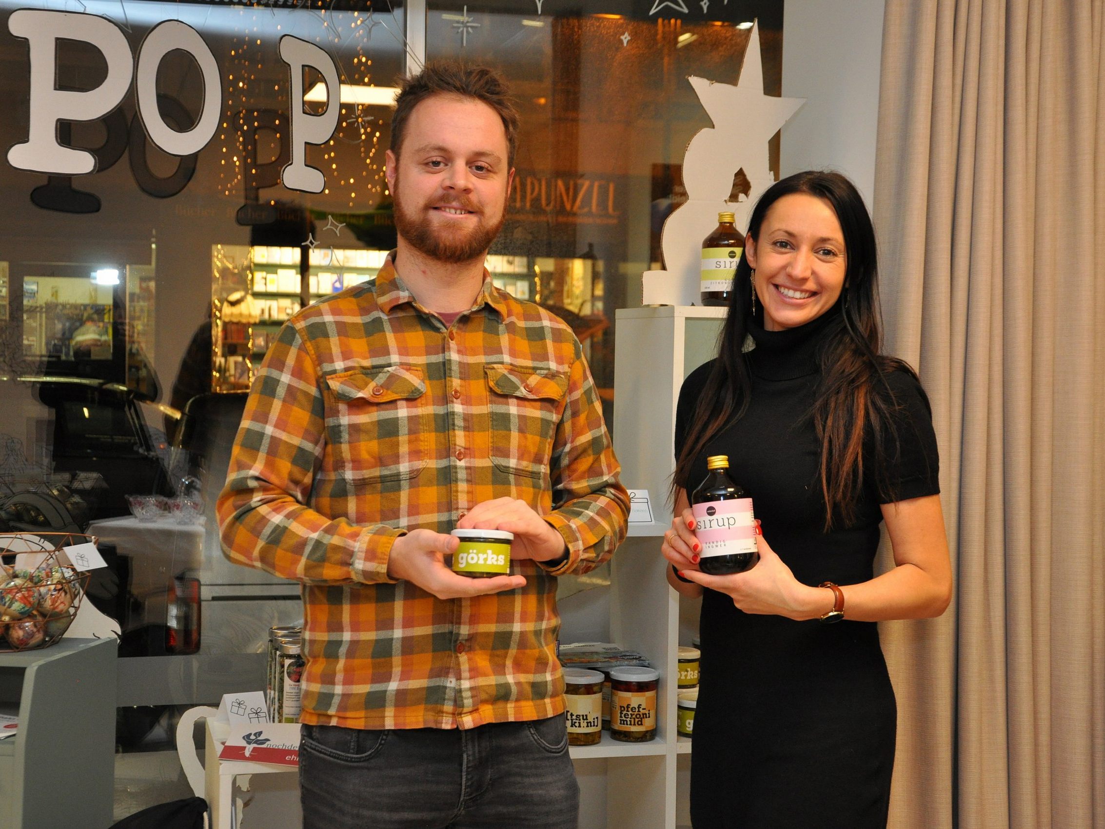 Im Pop-up-Store im WirkRaum findet man alternative Geschenk-Ideen aus nachhaltiger Produktion und mit sozialem Mehrwert.