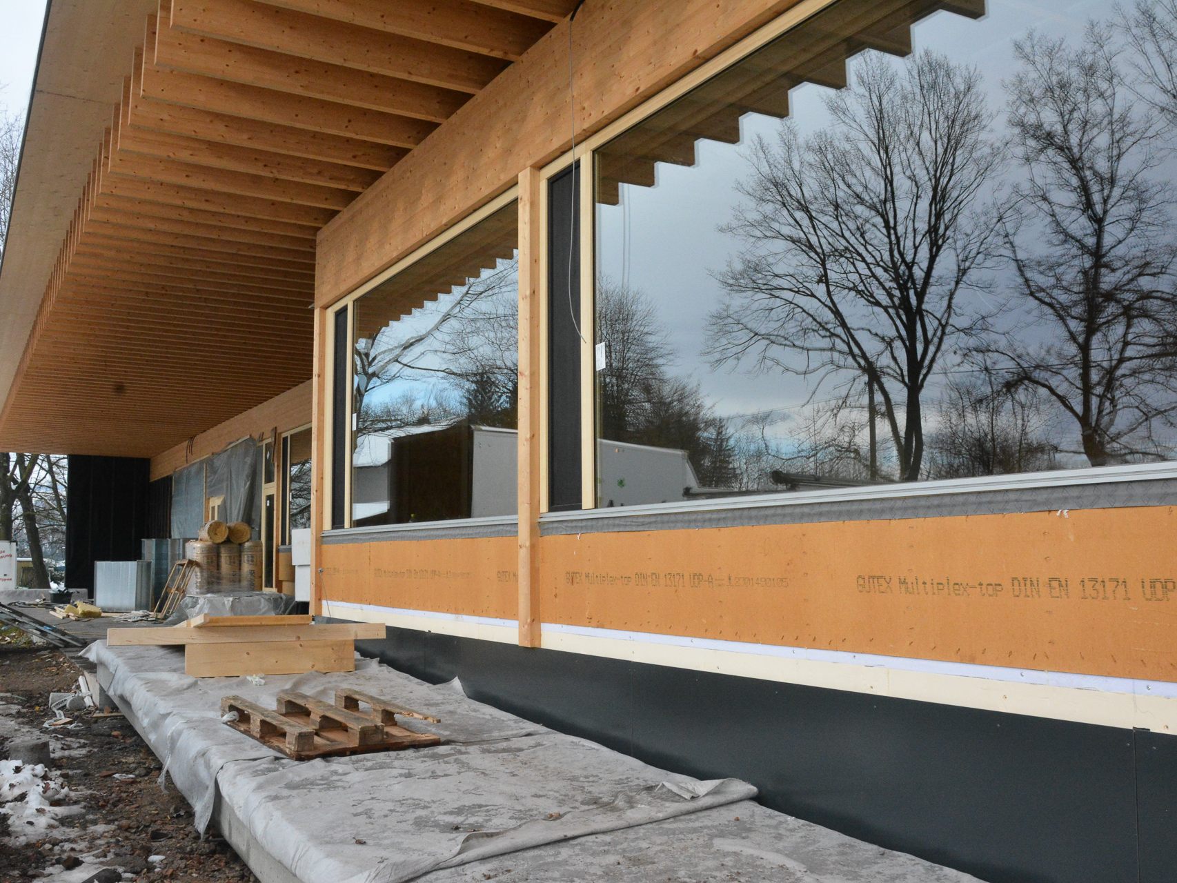 Die Bauarbeiten beim Schützenhaus in Lustenau schreiten schnell voran. Im Februar wird die neue Schießstätte eröffnet. Die Bauarbeiten beim Schützenhaus in Lustenau schreiten schnell voran. Im Februar wird die neue Schießstätte eröffnet.