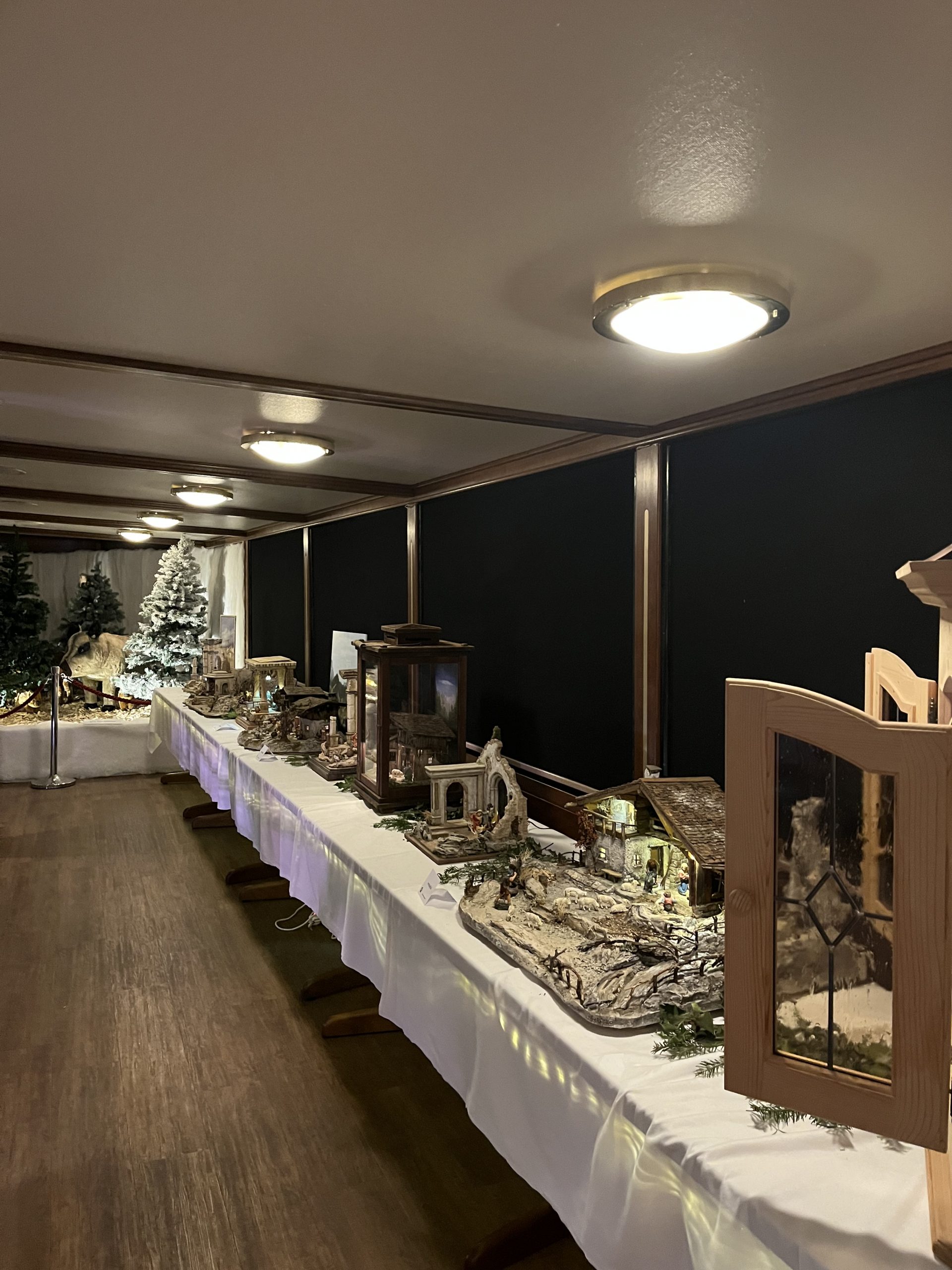 Weihnachtliche Krippenausstellung auf dem Schiff Weihnachtliche Krippenausstellung auf dem Schiff