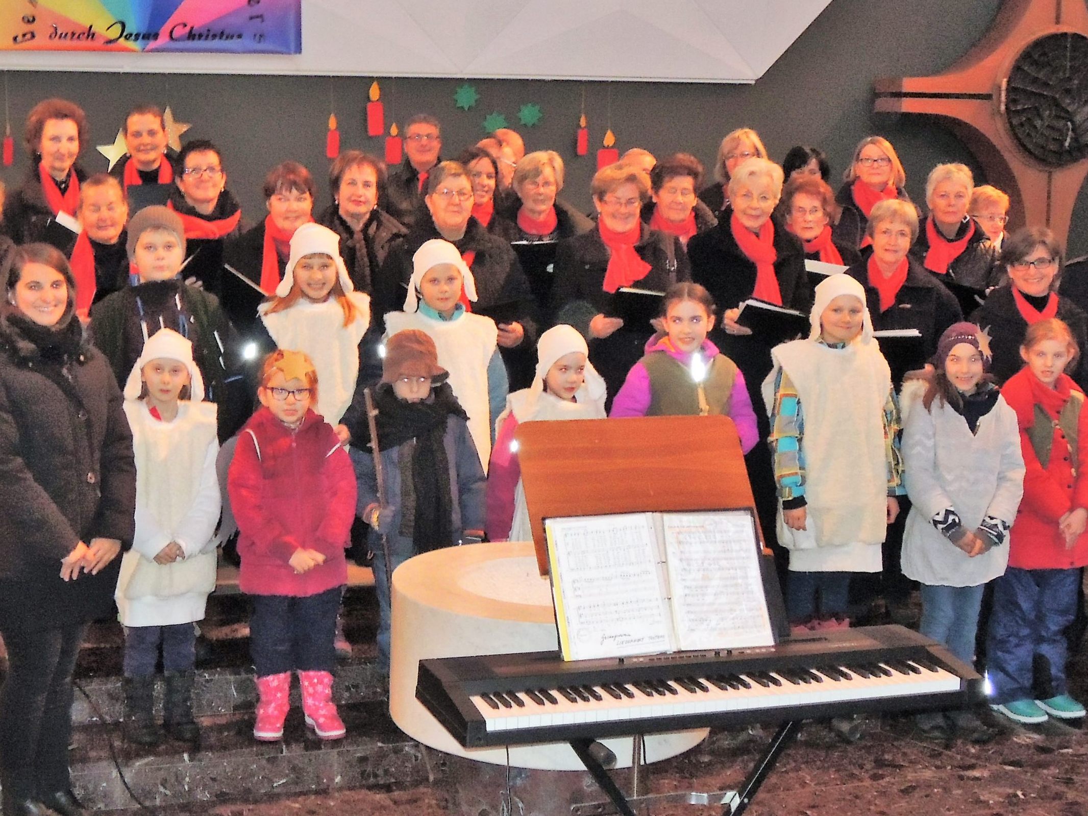 Liederhort Tosters mit Kinderchor "Hörtle" in der Pfarrkirche Tosters.