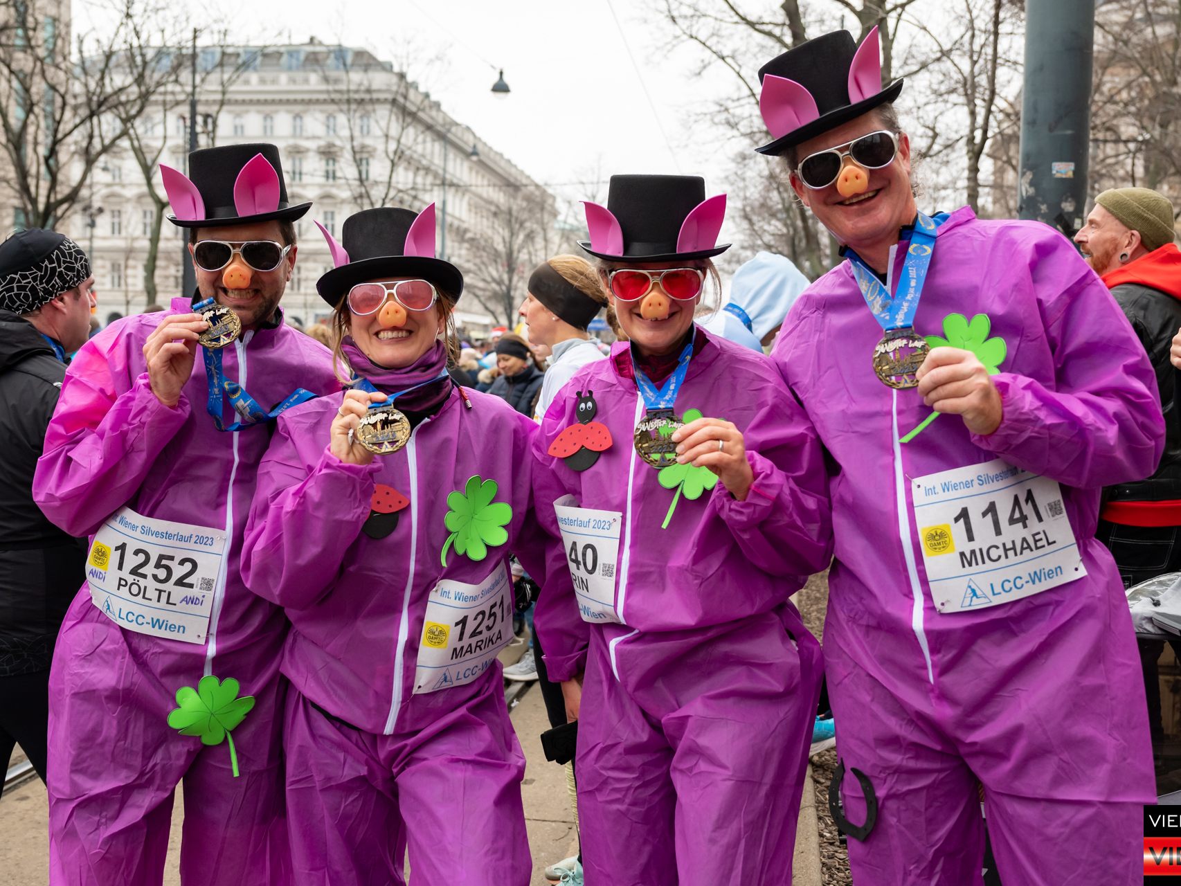 011225023 An homage to Life Ball - A night to remenber