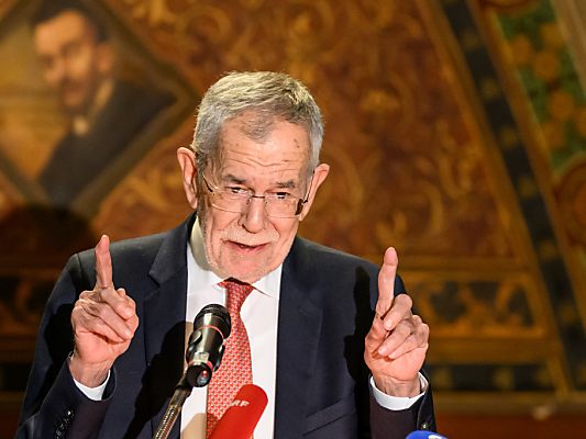 Van der Bellen feiert nur im kleinen Kreis Van der Bellen feiert nur im kleinen Kreis