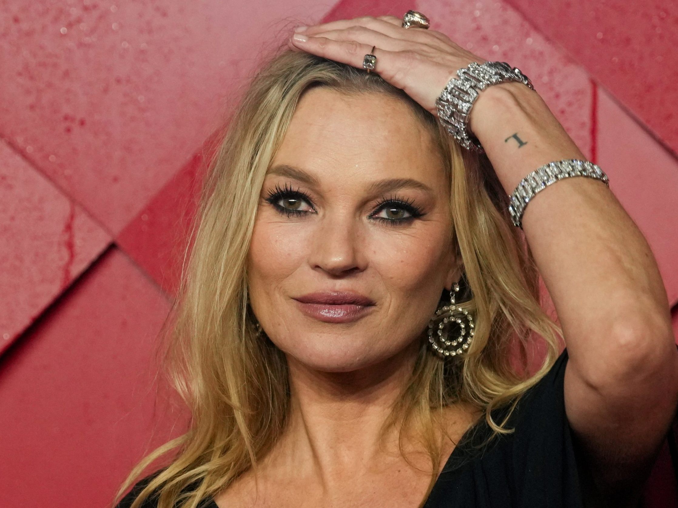 Sie war das Gesicht einer Ära: Model Kate Moss wird 50 Jahre alt. Sie war das Gesicht einer Ära: Model Kate Moss wird 50 Jahre alt.