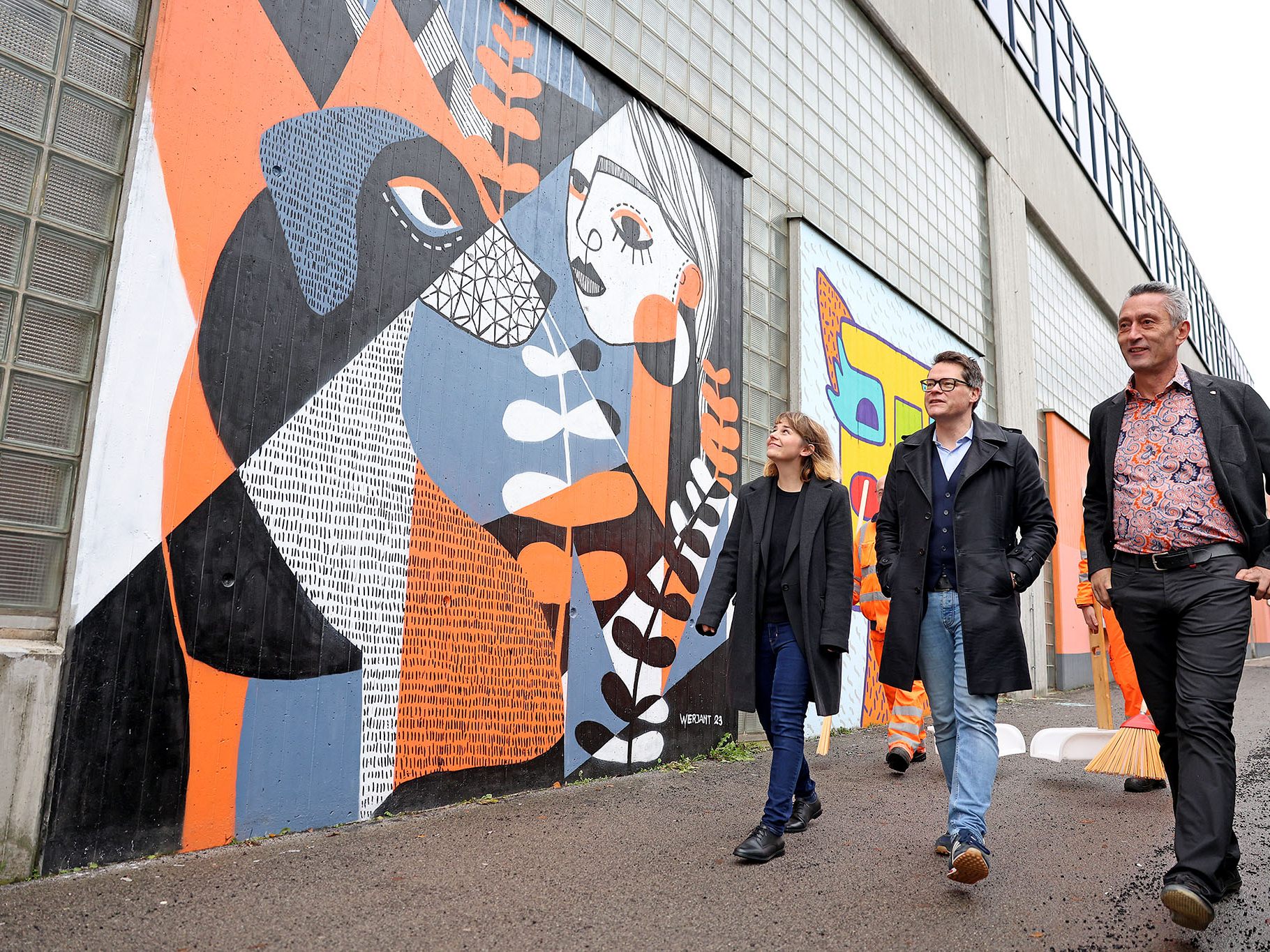 Neue Graffitis für die Fassade des Mistplatz Ottakring.
