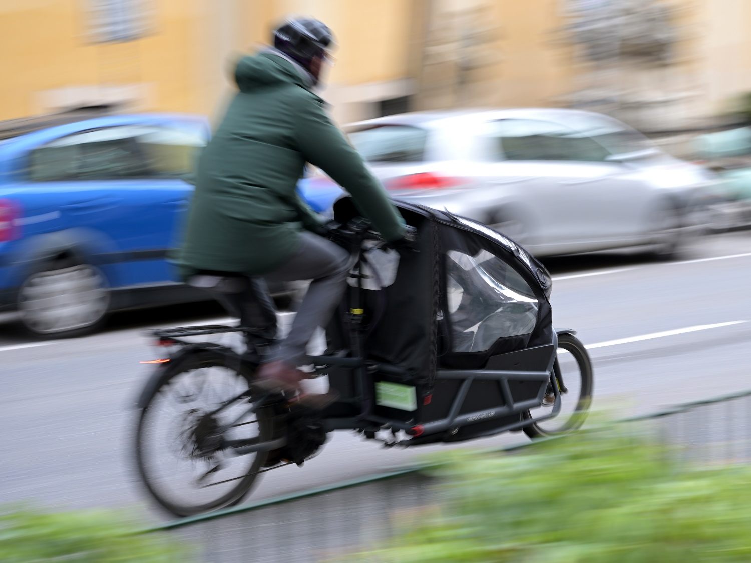 Ein Lastenfahrrad in Wien.