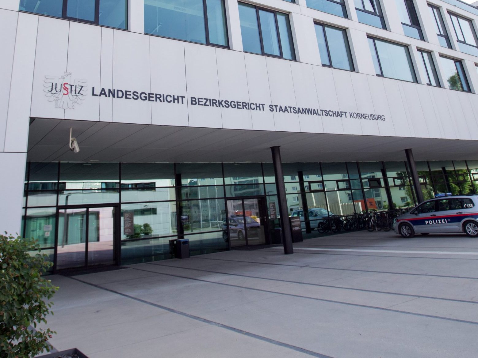 Am Landesgericht Korneuburg kommt es zum Prozess gegen den 28-Jährigen. Am Landesgericht Korneuburg kommt es zum Prozess gegen den 28-Jährigen.
