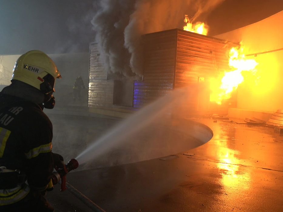 Thermalbad Vöslau: Brand in Außensauna ausgebrochen. Thermalbad Vöslau: Brand in Außensauna ausgebrochen.