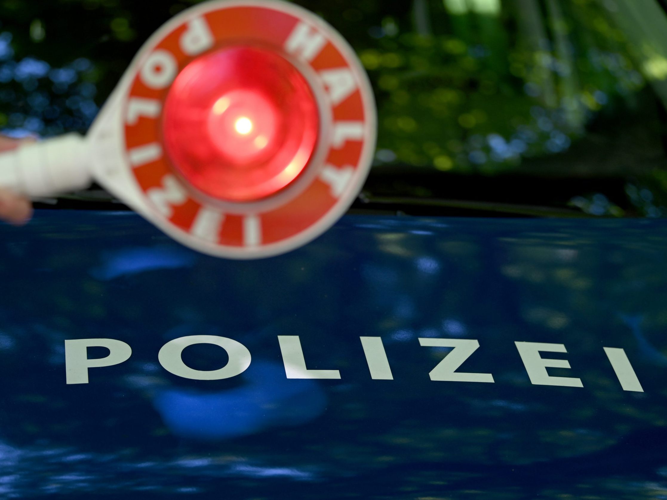 Die Polizei konnte einen gesuchten Autodieb schnappen. Die Polizei konnte einen gesuchten Autodieb schnappen.