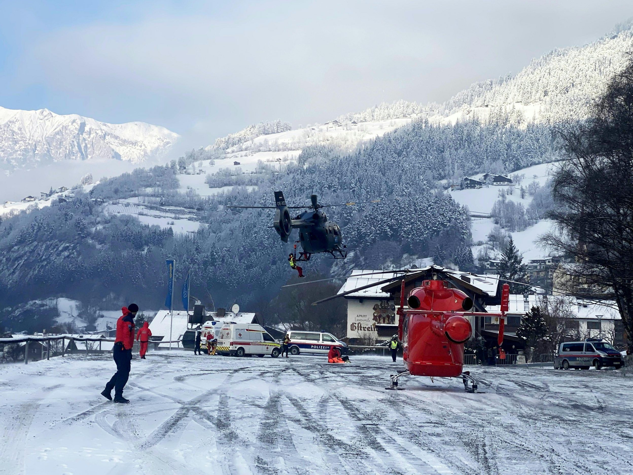 In Tirol ist eine Gondel abgestürzt.