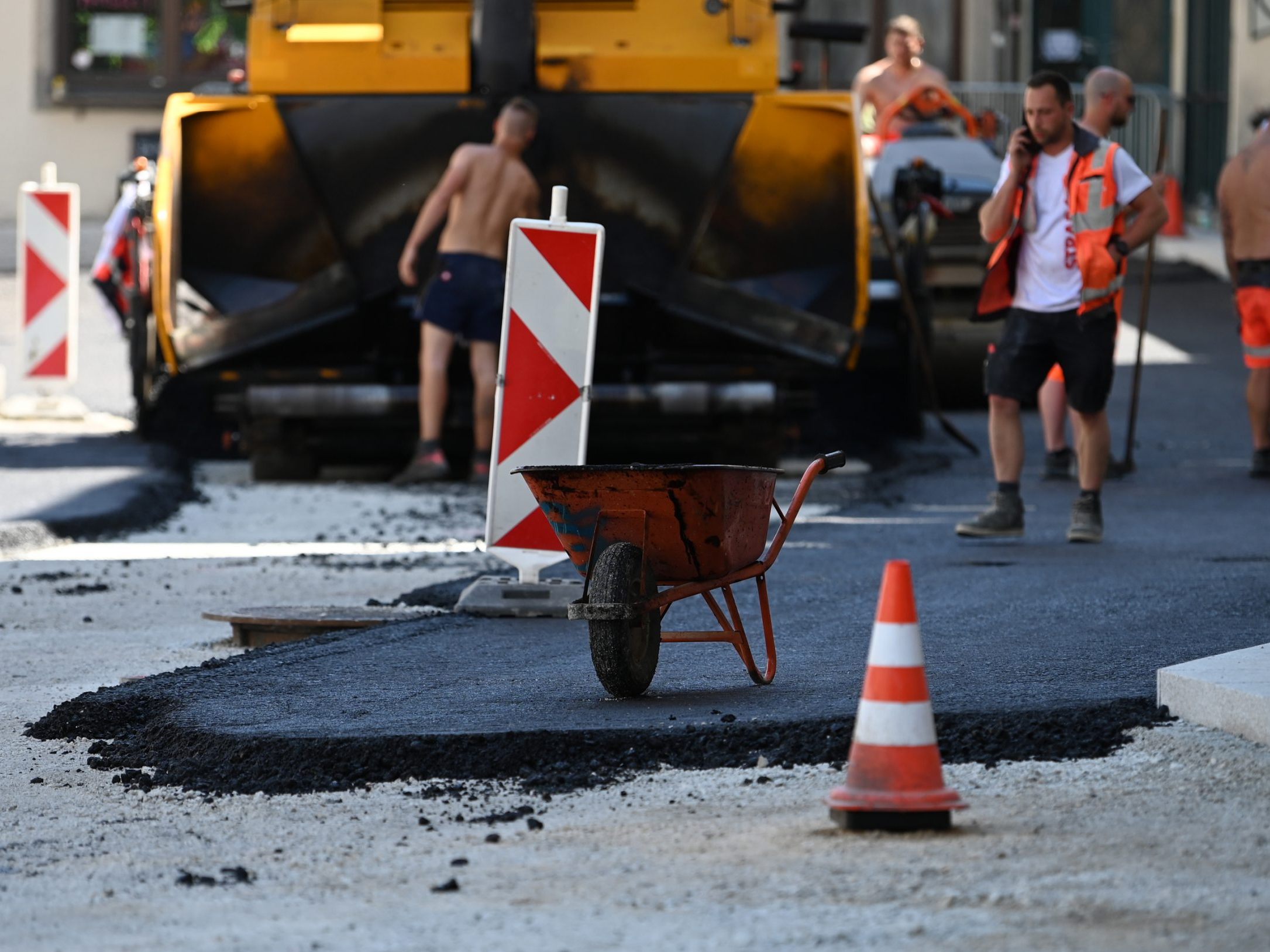 Die Ostumfahrung Wiener Neustadt soll ab Herbst gebaut werden. Die Ostumfahrung Wiener Neustadt soll ab Herbst gebaut werden.