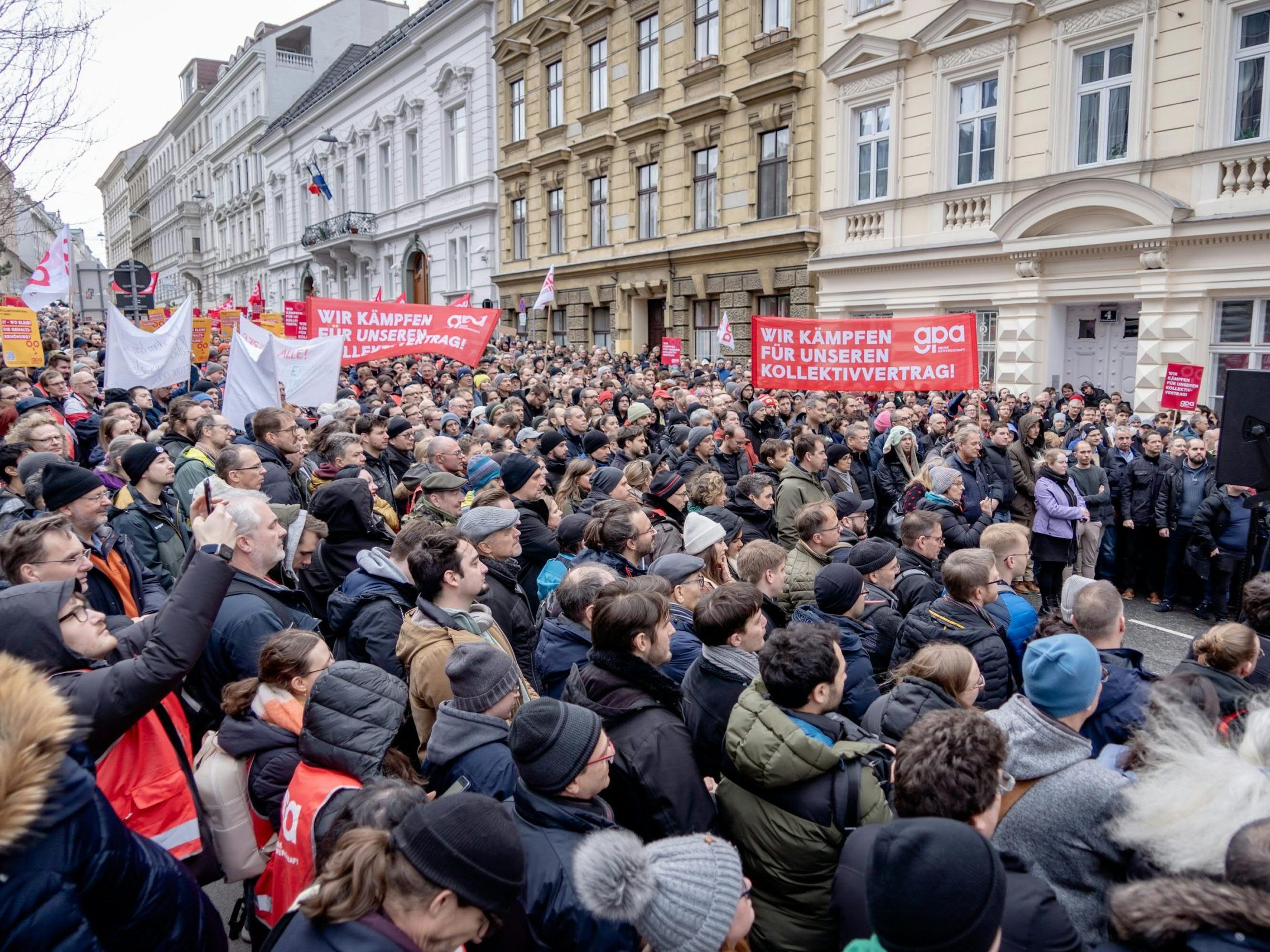 Am Mittwoch wurde von der IT-Branche vor der WKÖ in Wien protestiert.