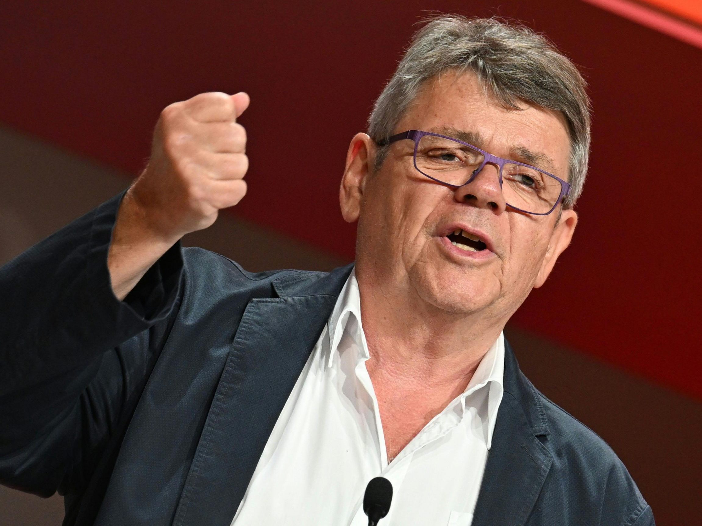 Katzian pocht weiter auf 2.000 Euro Einstiegseinkommen. Katzian pocht weiter auf 2.000 Euro Einstiegseinkommen.