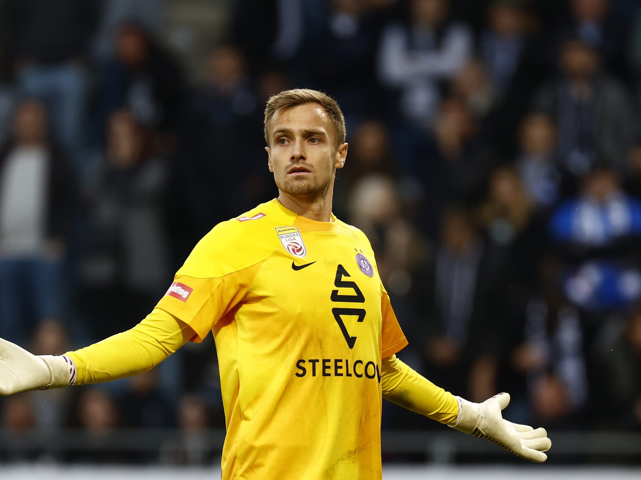 Früchtl diese Saison mit 17 Bundesliga-Saisoneinsätzen. Früchtl diese Saison mit 17 Bundesliga-Saisoneinsätzen.