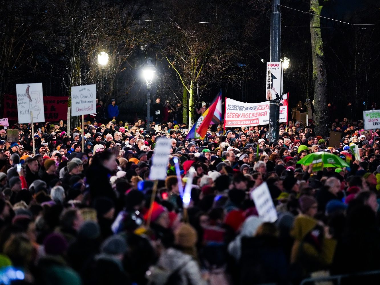 Nach Demos gibt es einen offenen Brief. Nach Demos gibt es einen offenen Brief.