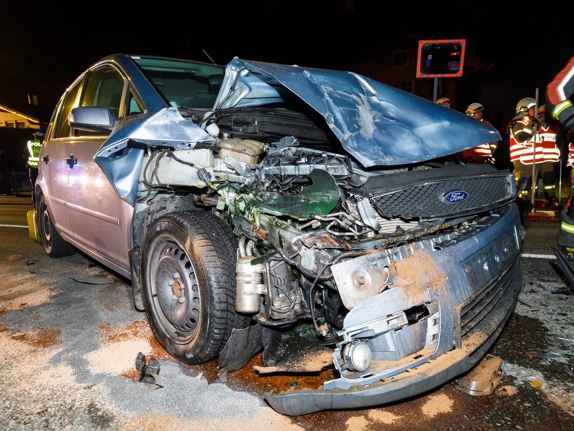 Am Mittwochnachmittag kam es zu einem Unfall auf der L188. Am Mittwochnachmittag kam es zu einem Unfall auf der L188.