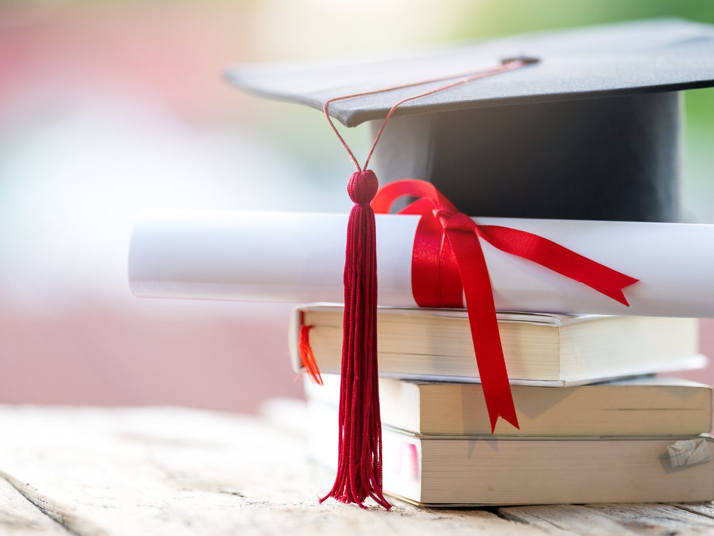 Der Gehaltsunterschied zwischen Bachelor- und Masterabsolventen wird immer kleiner. Der Gehaltsunterschied zwischen Bachelor- und Masterabsolventen wird immer kleiner.
