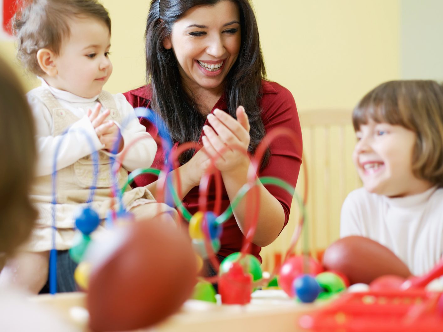 Die Eignungsprüfung für Kindergarten-Ausbildung soll künftig ohne Klatschen stattfinden. Die Eignungsprüfung für Kindergarten-Ausbildung soll künftig ohne Klatschen stattfinden.