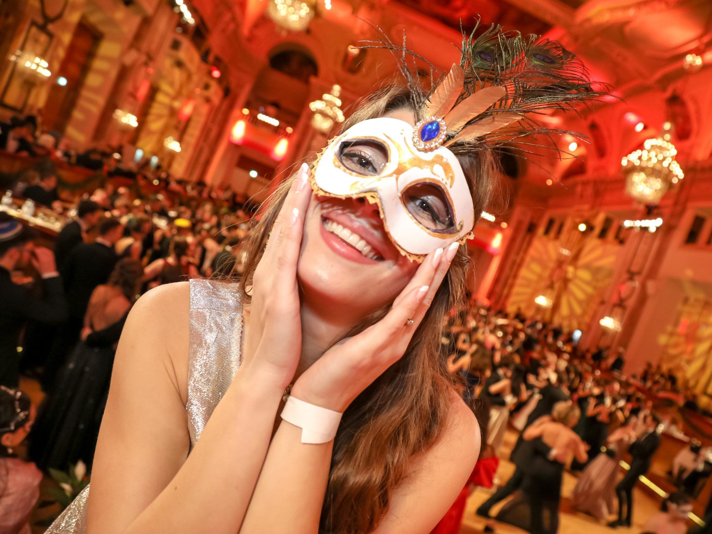 Österreichs größter Maskenball bittet zur Wahl der "Schönsten Maske Wiens".
