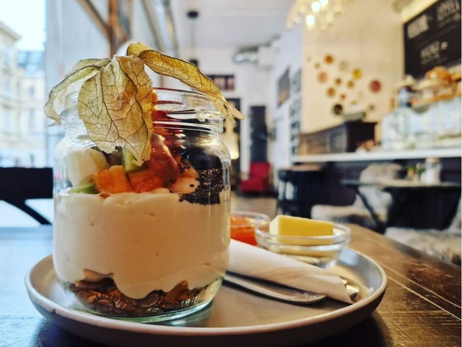 Ungarische Kulinarik-Highlights werden im Budapest Bistro in Wien-Margareten zum Frühstück serviert. Ungarische Kulinarik-Highlights werden im Budapest Bistro in Wien-Margareten zum Frühstück serviert.